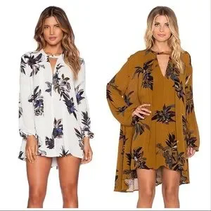 Mini Robe Tunique Free People - Modèle Tree Swing - Taille XS - Couleur Rose Ivoire/pêche - Occasion Très Bon état